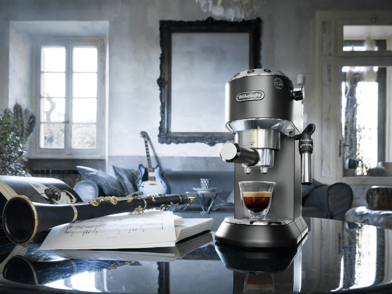Delonghi Dedica Style Pump Espresso Black EC685.BK